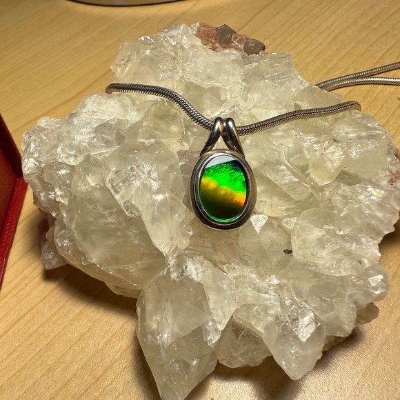 Korite Ammolite Necklace - Picture 1 of 3